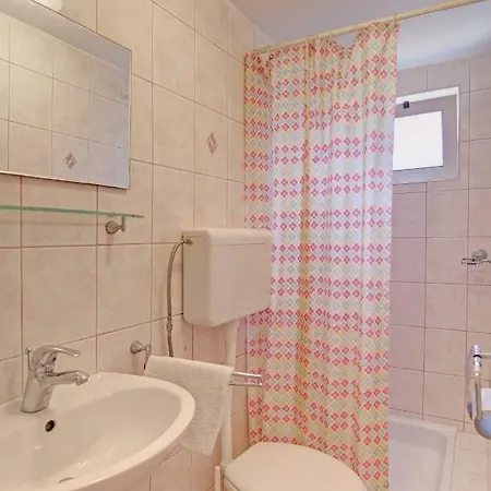 Gostinjska kuća Marija 2*